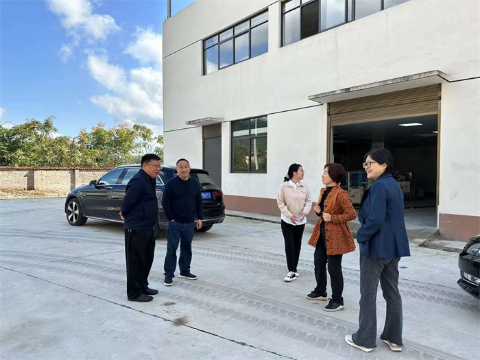 天城街道党工委副书记李文一行检查伴神酿造党建工作，并对公司新厂阵地建设作出指导意见！