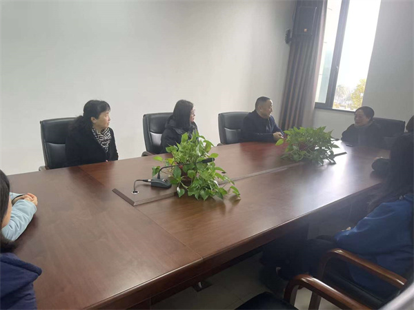 重庆市万州区伴神酿造有限公司走进渝东北具权威检测机构—重庆市万州食品药品检验所参观，学习！